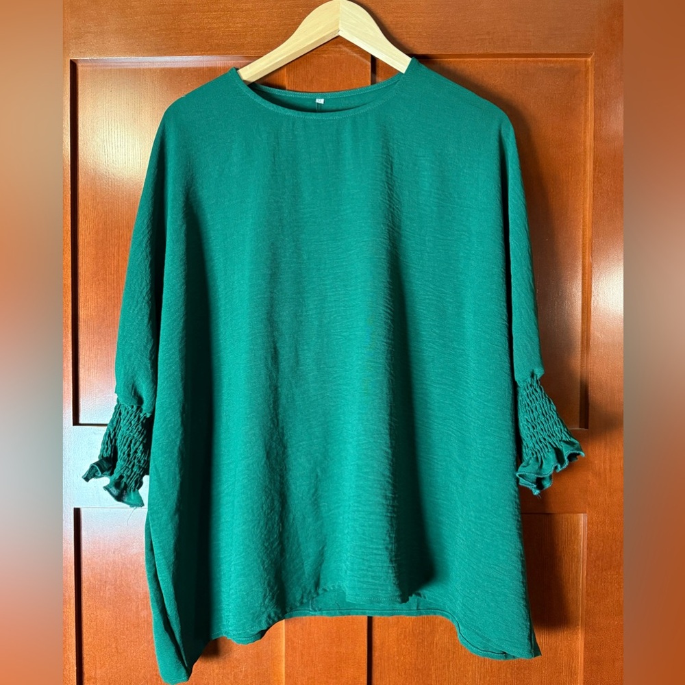 Emerald Green Women's Boxy Fit Blouse with Gathered Sleeves Size XL